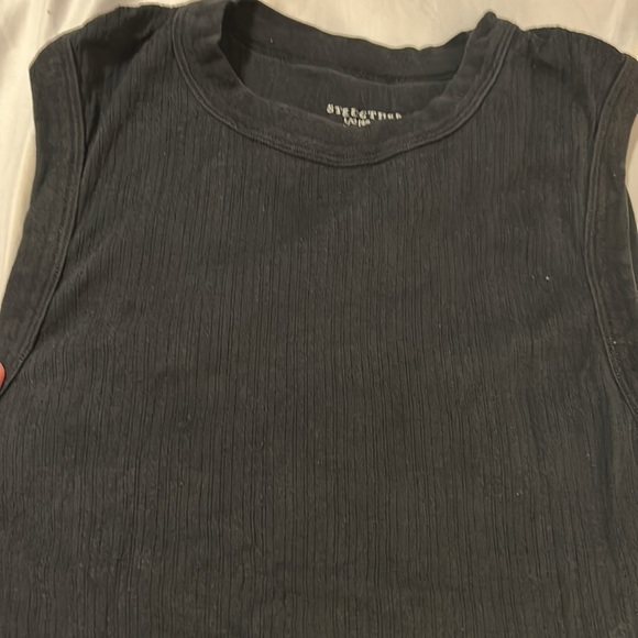 Structure Black Tank - Picture 2 of 3